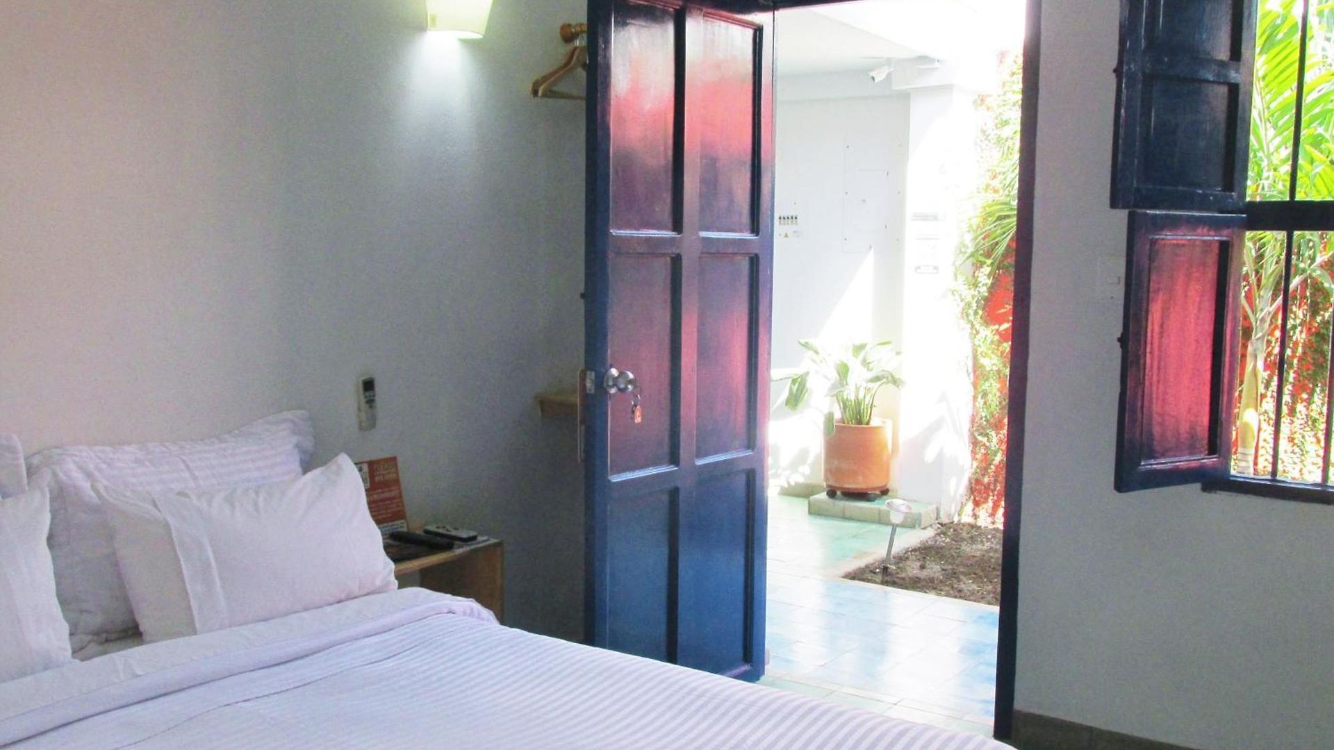 Zana Boutique Hotel 3*