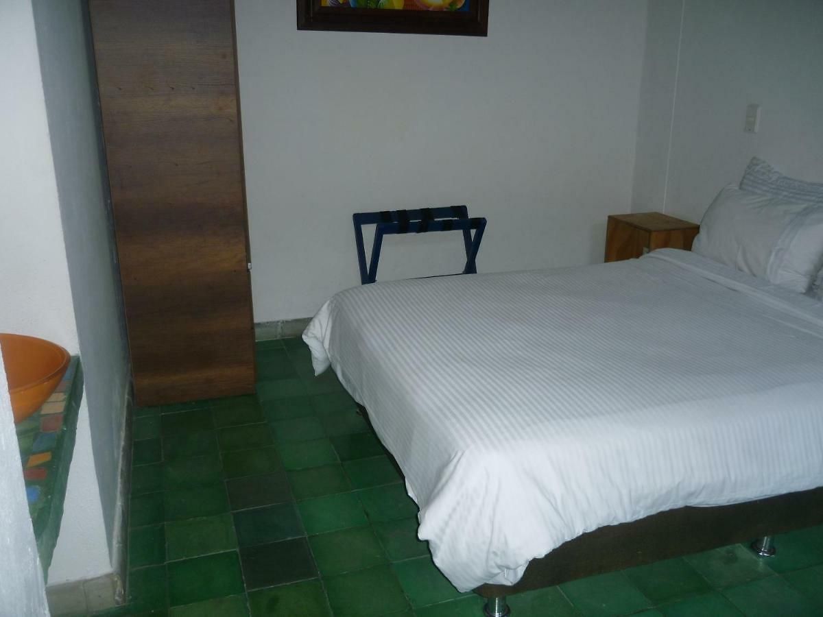 Zana Boutique Hotel 3*