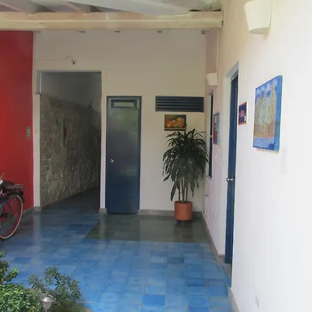 Hotel Zana Boutique 3*