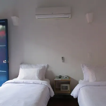 Zana Boutique Hotel 3*